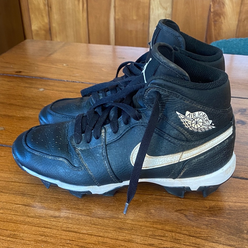 Jordan Kids Black and Gray Sneakers